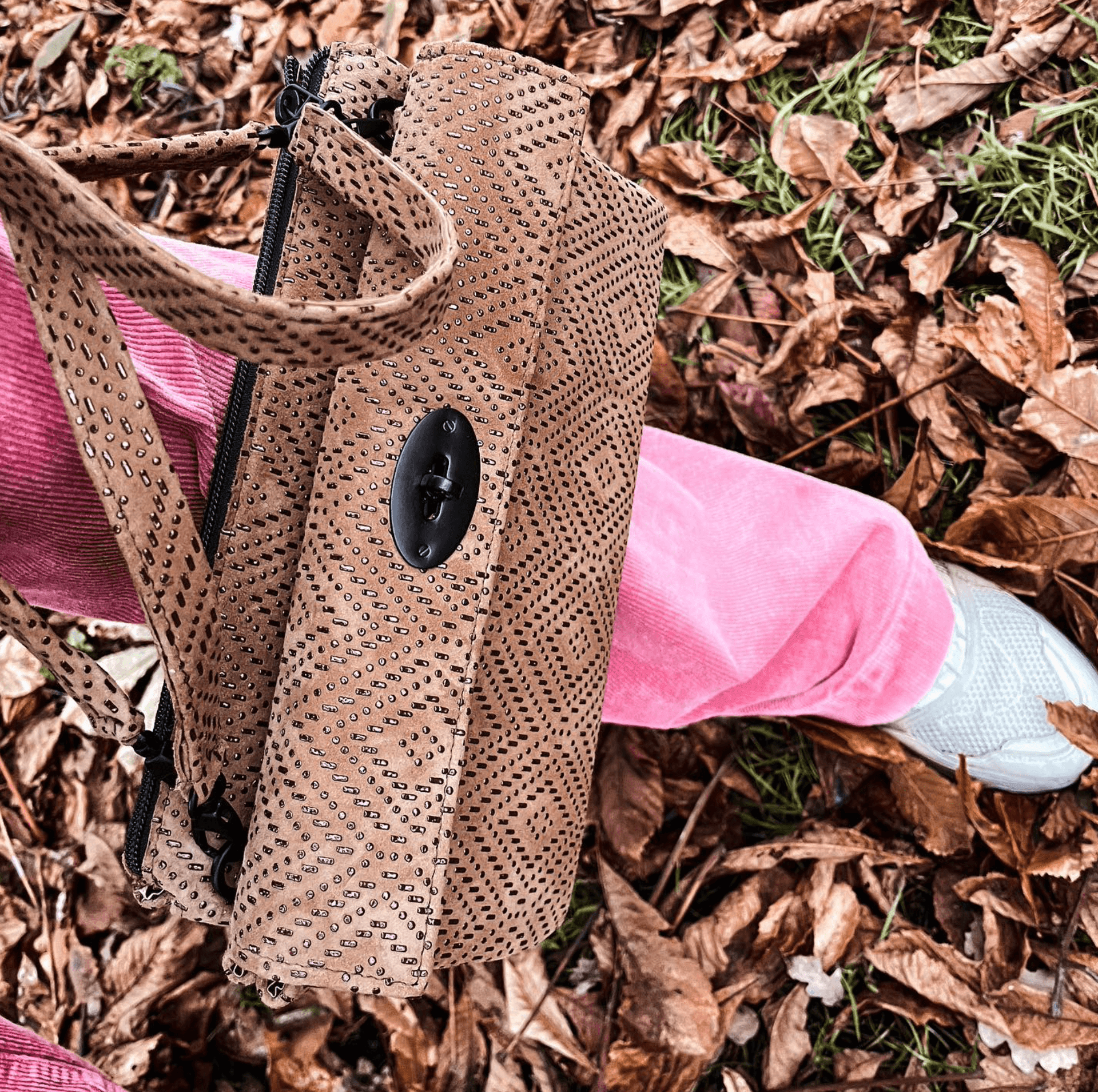 Harmonica soufflé tas bruin detail